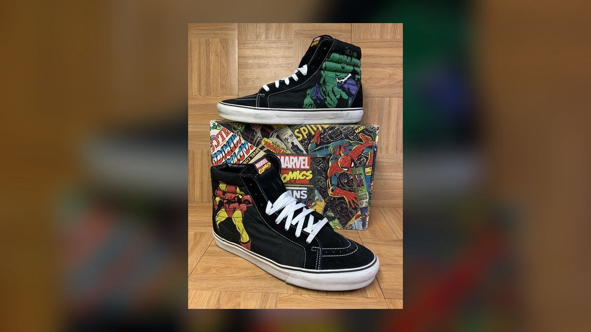 Top 10 sneakers packaged with custom toy or collectible bundles ever — figure 8