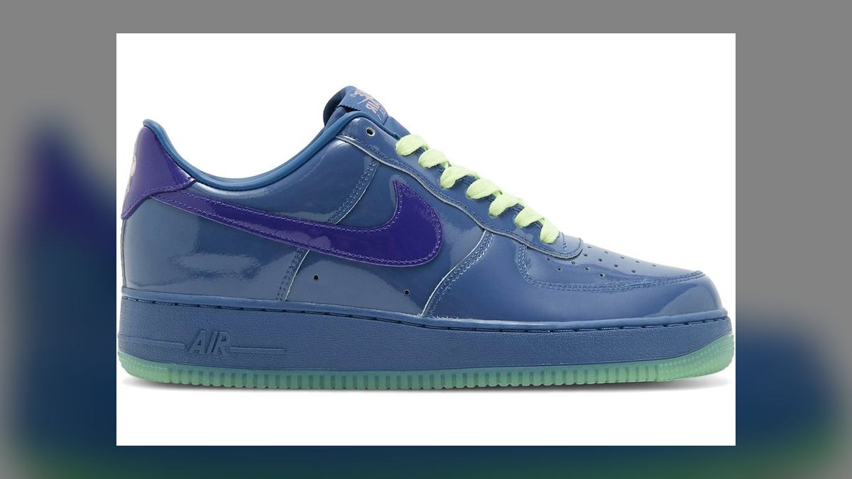 Top 10 legendary electronic gaming console themed sneakers ever — figure 10