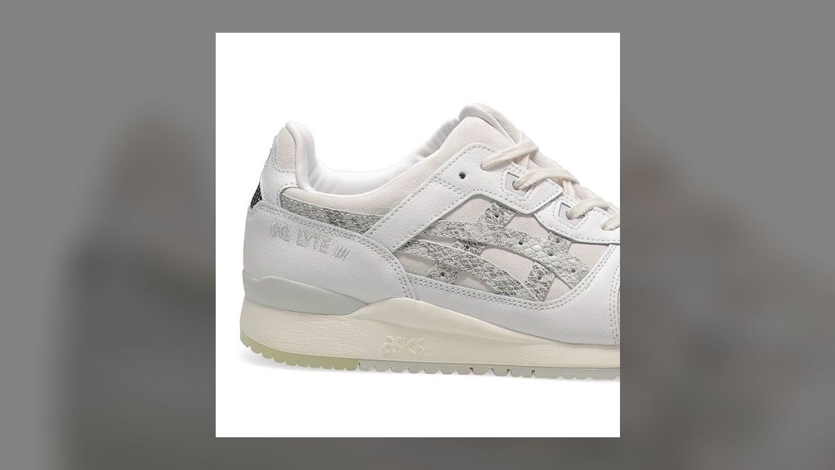 Top 10 custom aged and pre-yellowed vintage-look sneakers ranked — figure 9