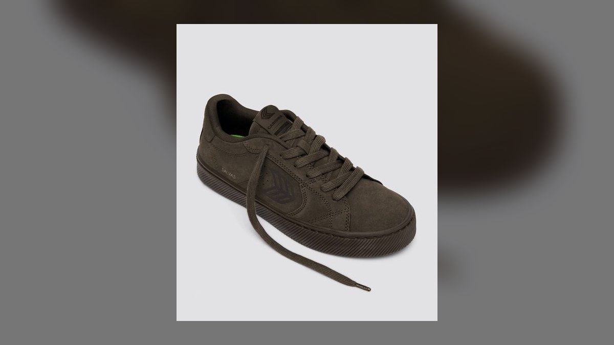 Top 10 mushroom leather and plant-based alternative sneakers ever — figure 10