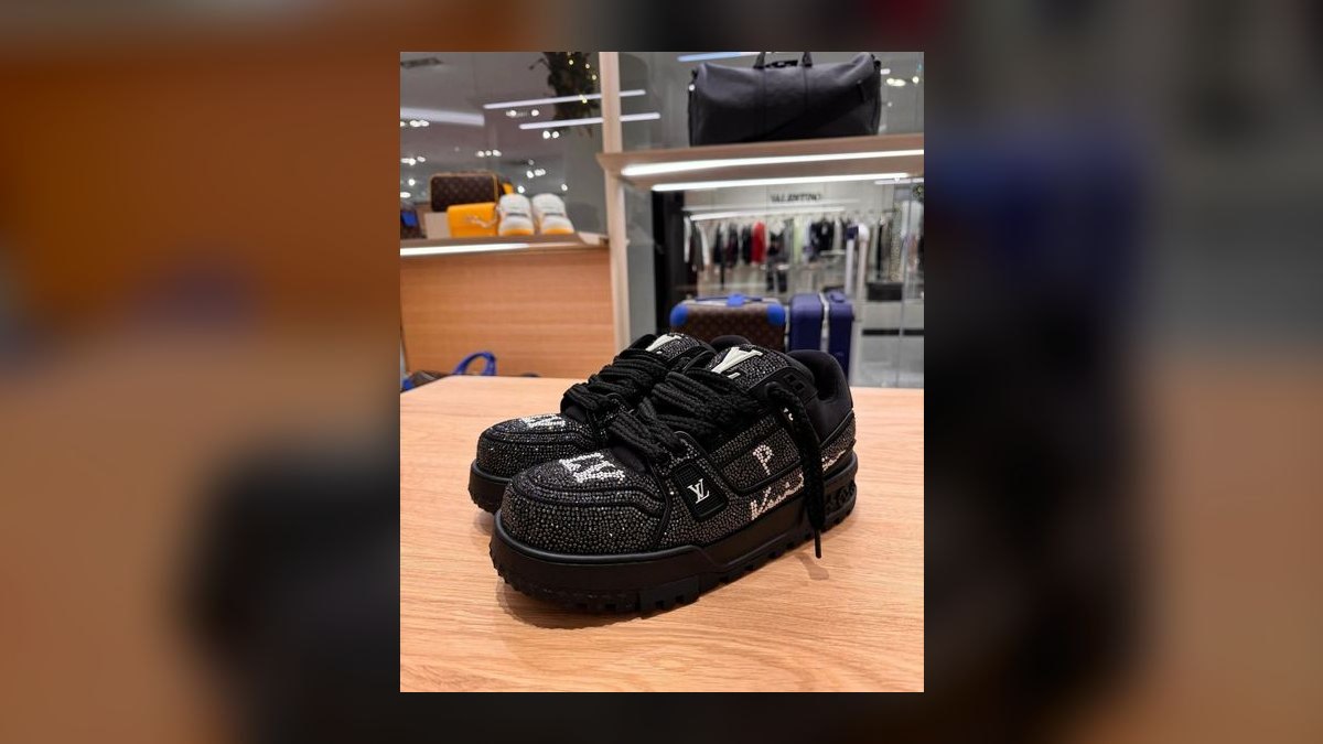 Top 10 jewel-encrusted or custom diamond-set luxury sneakers ever — figure 5