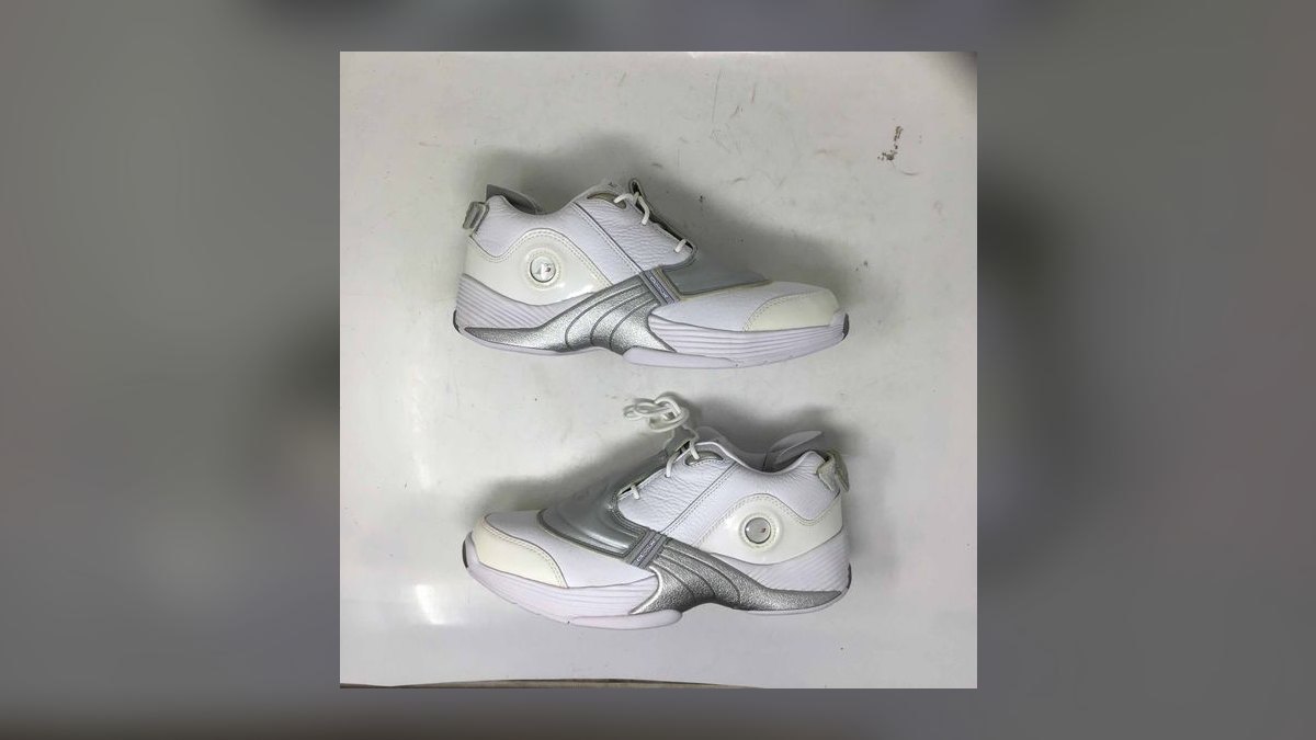 Top 10 metallic gold and silver championship sneakers of all time — figure 8