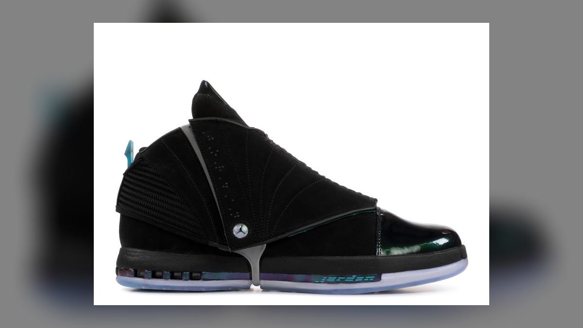 Top 10 Air Jordan 16 Collaborations (DMP, Stash, UNDEFEATED) of All Time — figure 2