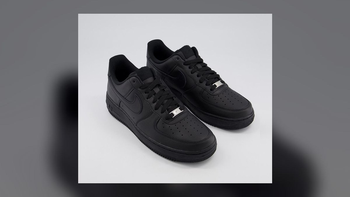 Top 10 Air Force 1 Colorways 2002 — Best Overall + Best Value — figure 3