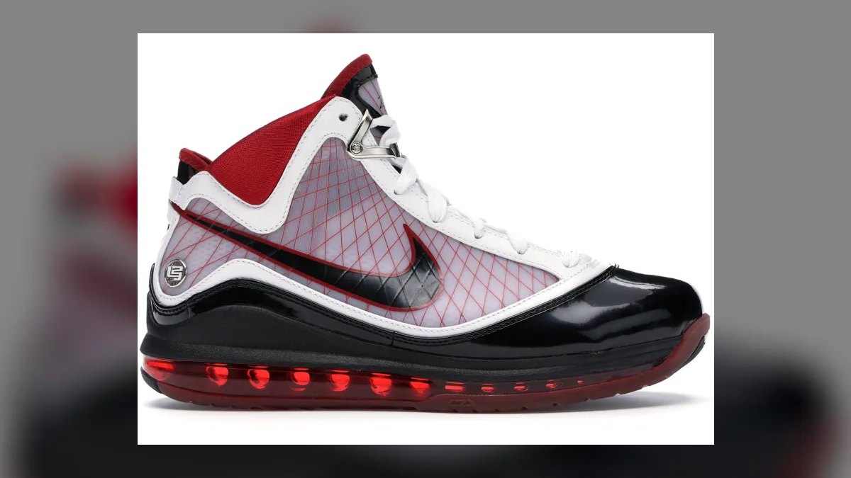 Top 10 LeBron James signature shoes of all time — figure 7