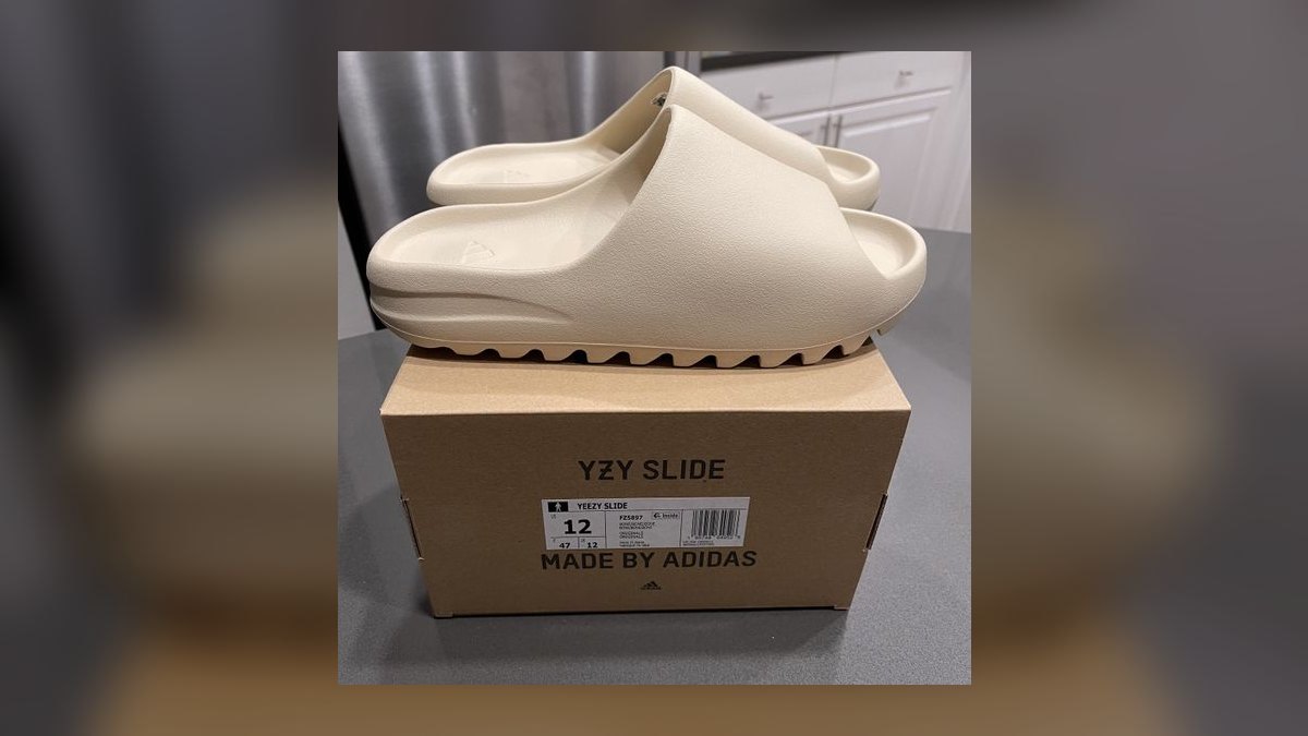 Top 10 Adidas Yeezy Slides Colorways in 2027 — figure 3