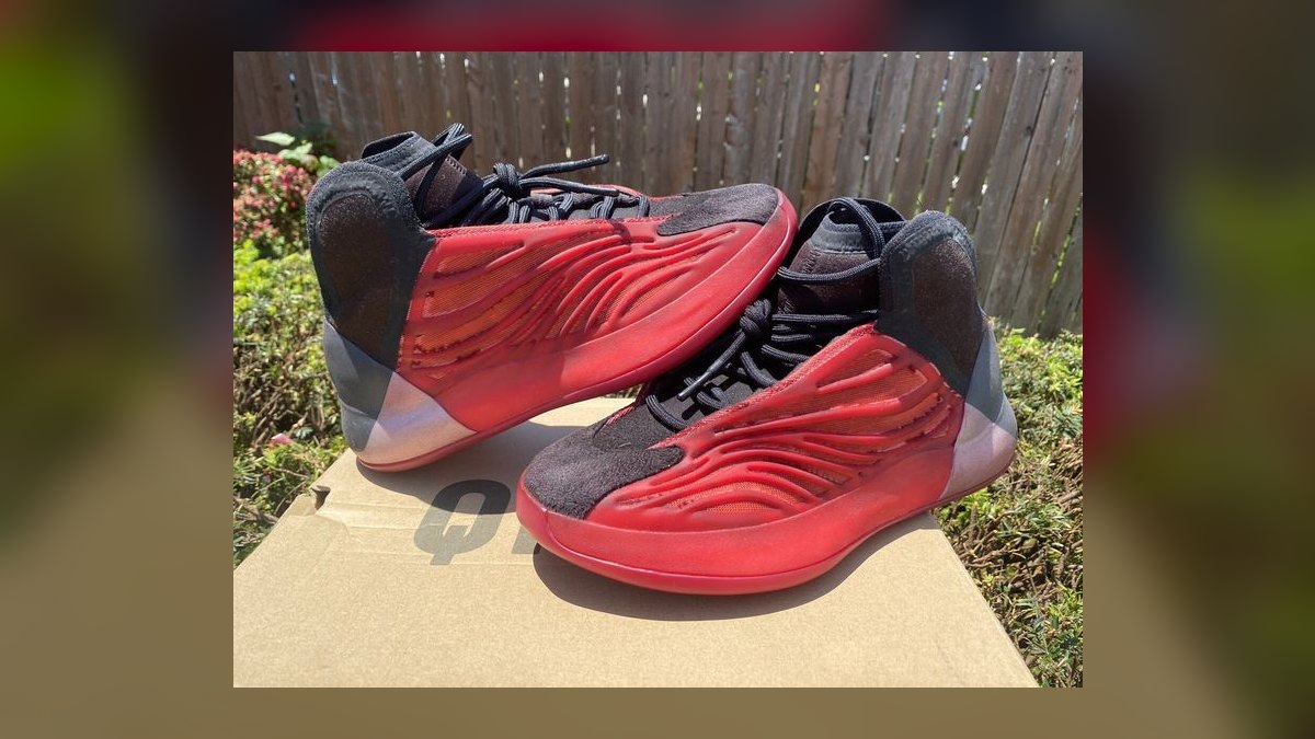 Top 10 Yeezy basketball sneakers of all time — figure 2