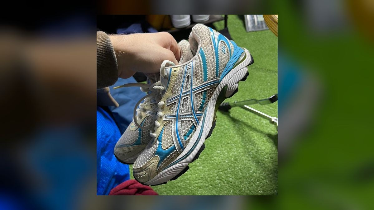 Top 10 Asics retro running sneakers of all time — figure 10