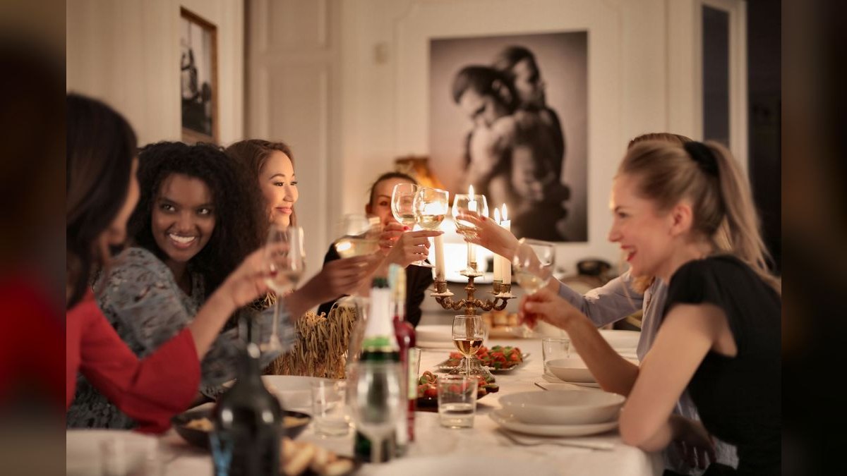 A Heartfelt Work Dinner Toast to Celebrate Your Team — figure 1