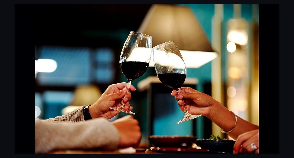 A Heartfelt Work Dinner Toast to Celebrate Your Team