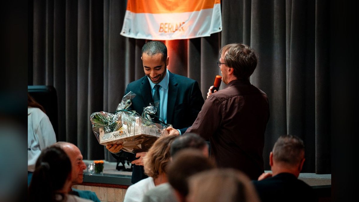 A Gracious Award Acceptance Speech — figure 3