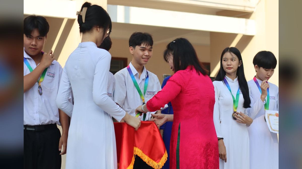 A Gracious Award Acceptance Speech