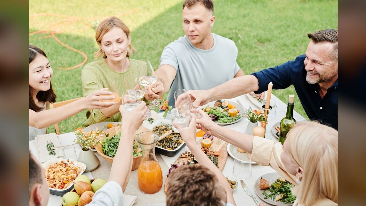 A Welcome Toast at a Family Reunion — figure 4