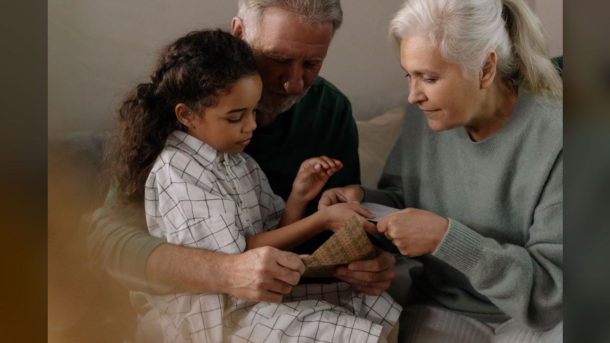 A Eulogy for a Grandparent — figure 6