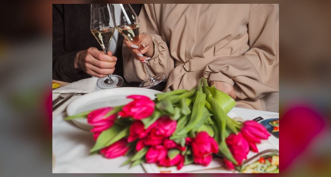 A Heartfelt Anniversary Toast for Your Spouse