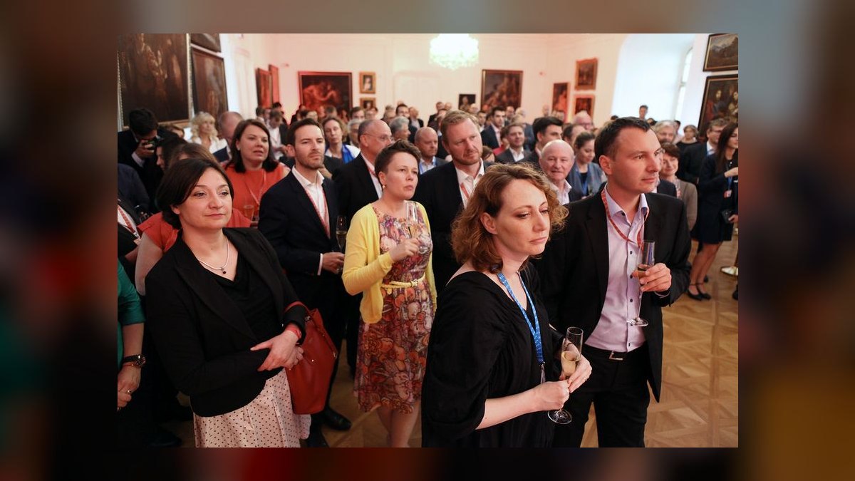 A Welcome Speech for a New Neighbor Gathering — figure 6