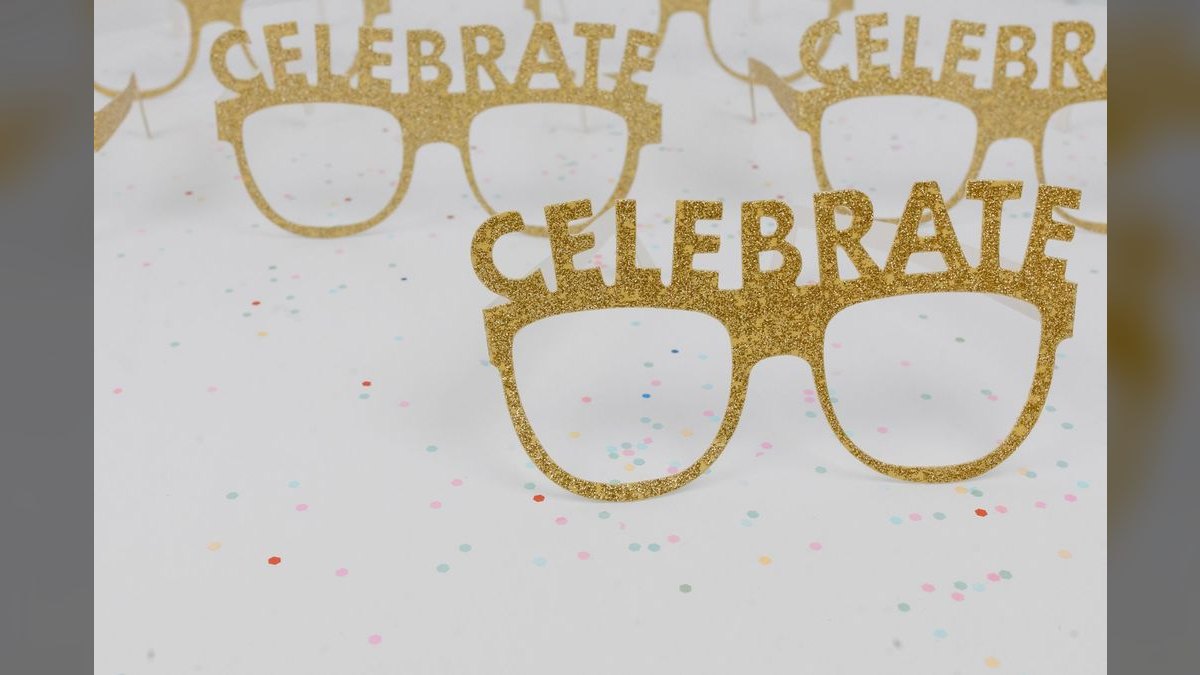 A Speech to Celebrate a Company Anniversary — figure 1