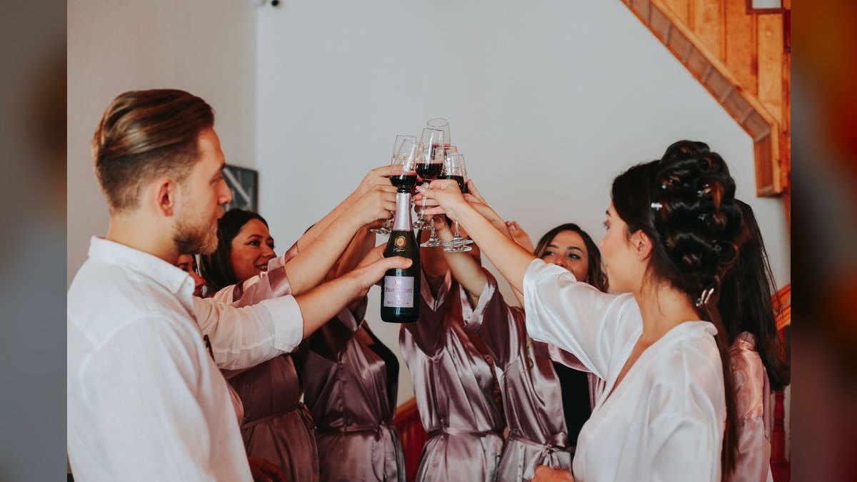 A Toast for a Sibling’s Wedding — figure 4