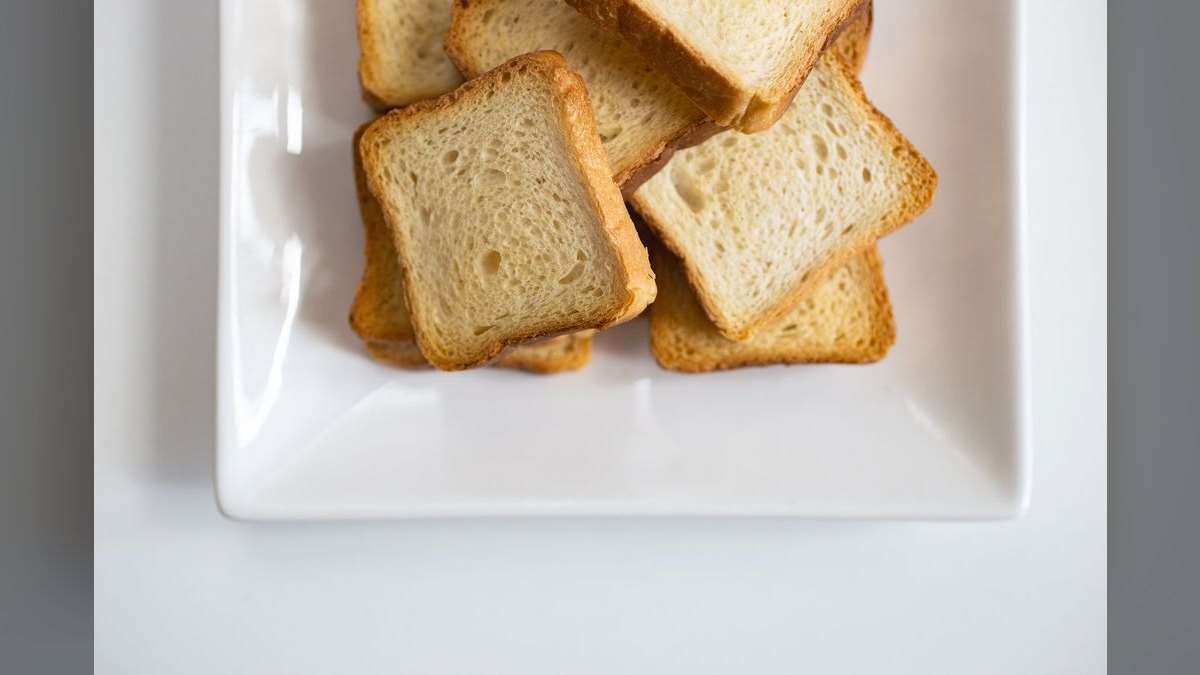 A Short Toast for a Casual Get-Together — figure 4