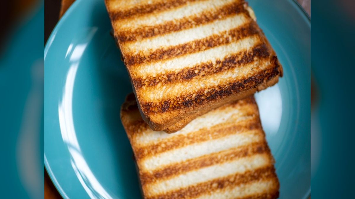 A Short Toast for a Casual Get-Together — figure 5