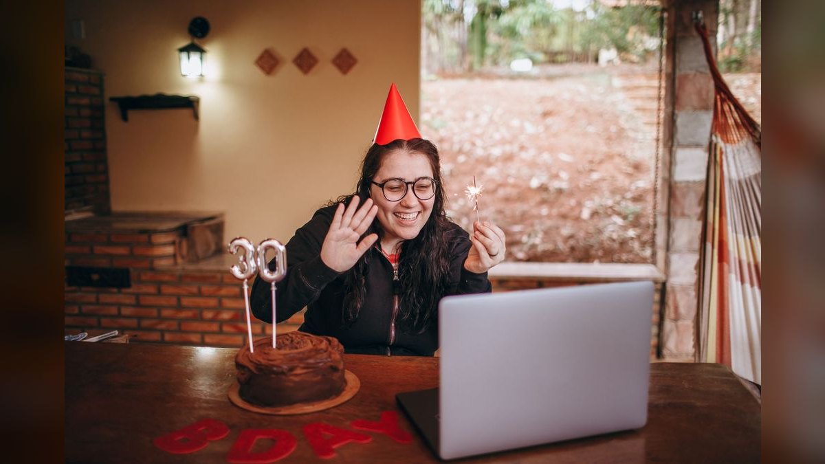 A Toast for a 30th Birthday — figure 3