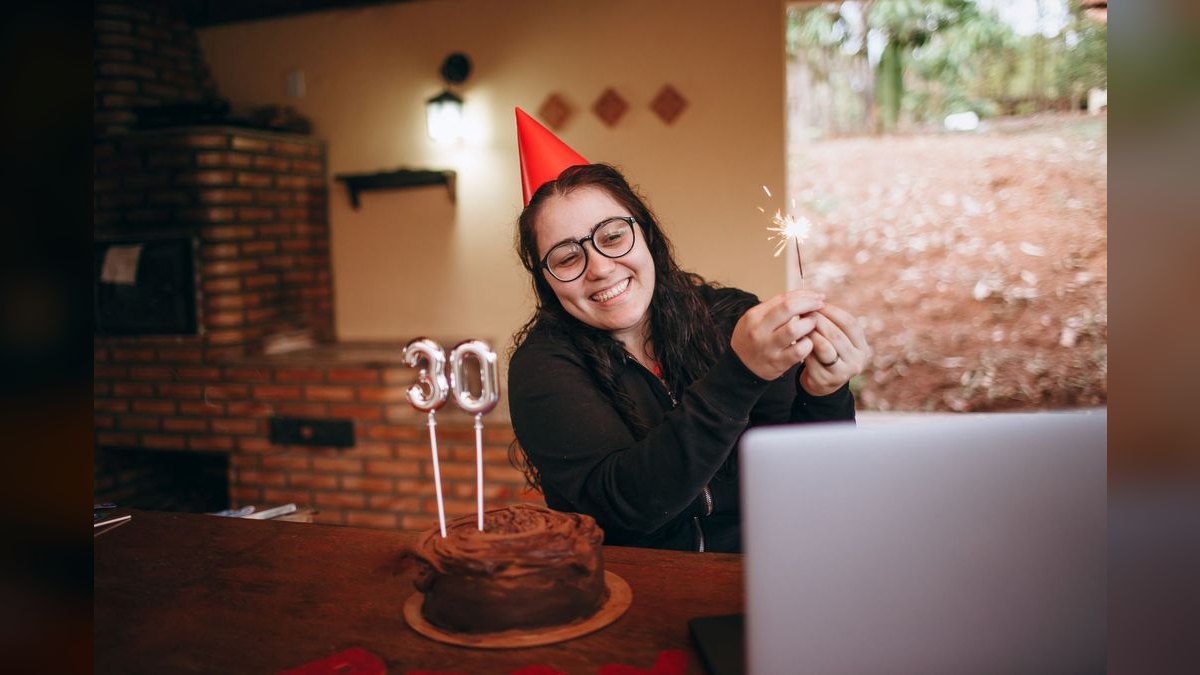 A Toast for a 30th Birthday — figure 4