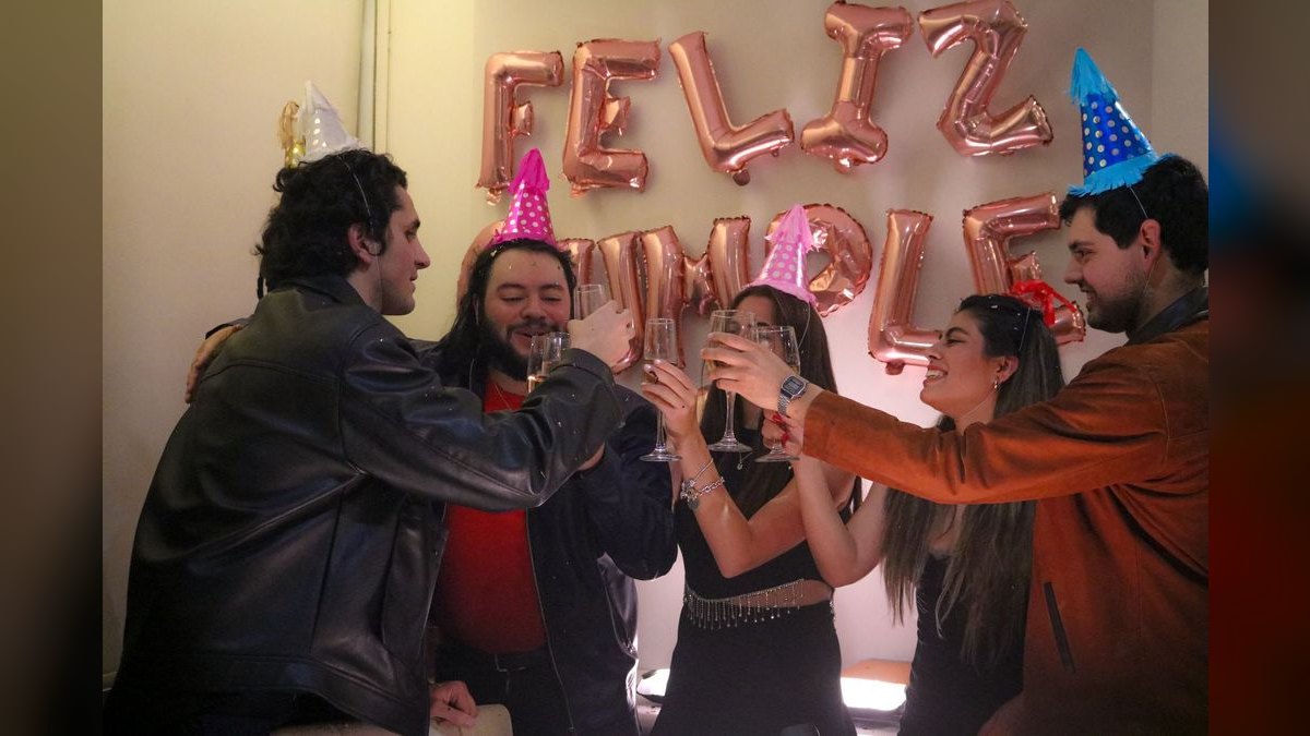 A Toast for a 100th Birthday — figure 4