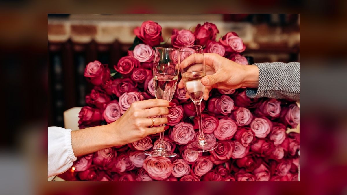 A Toast for a 25th Anniversary — figure 3