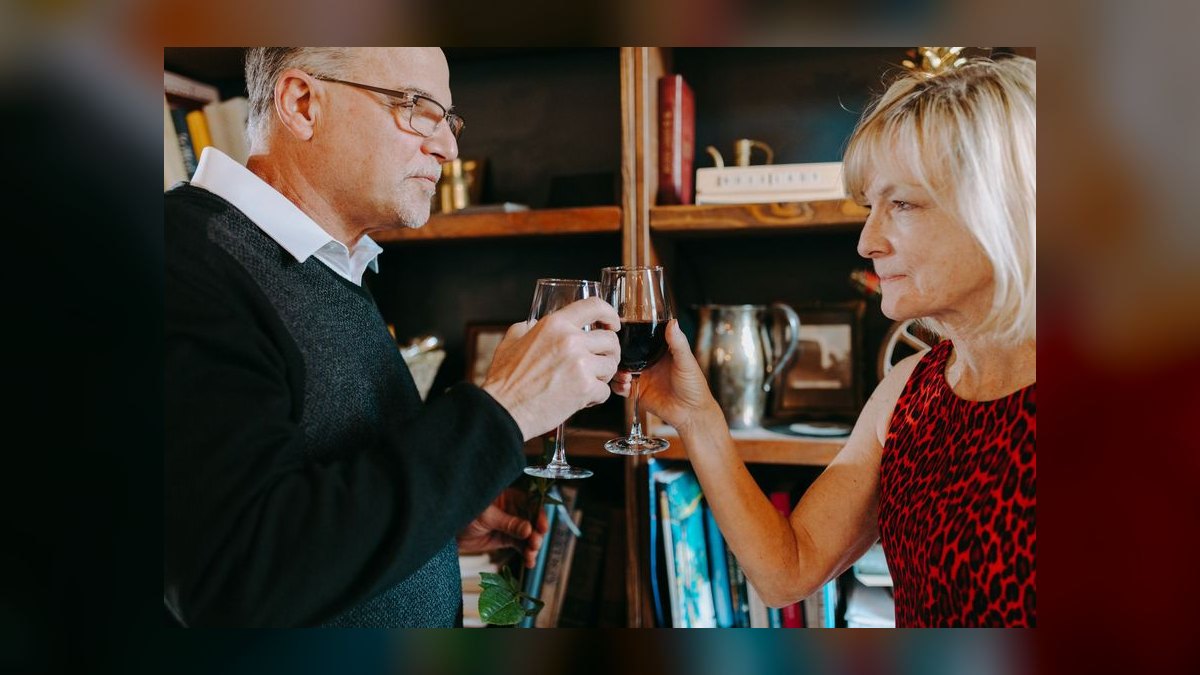 A Toast for a 25th Anniversary — figure 4