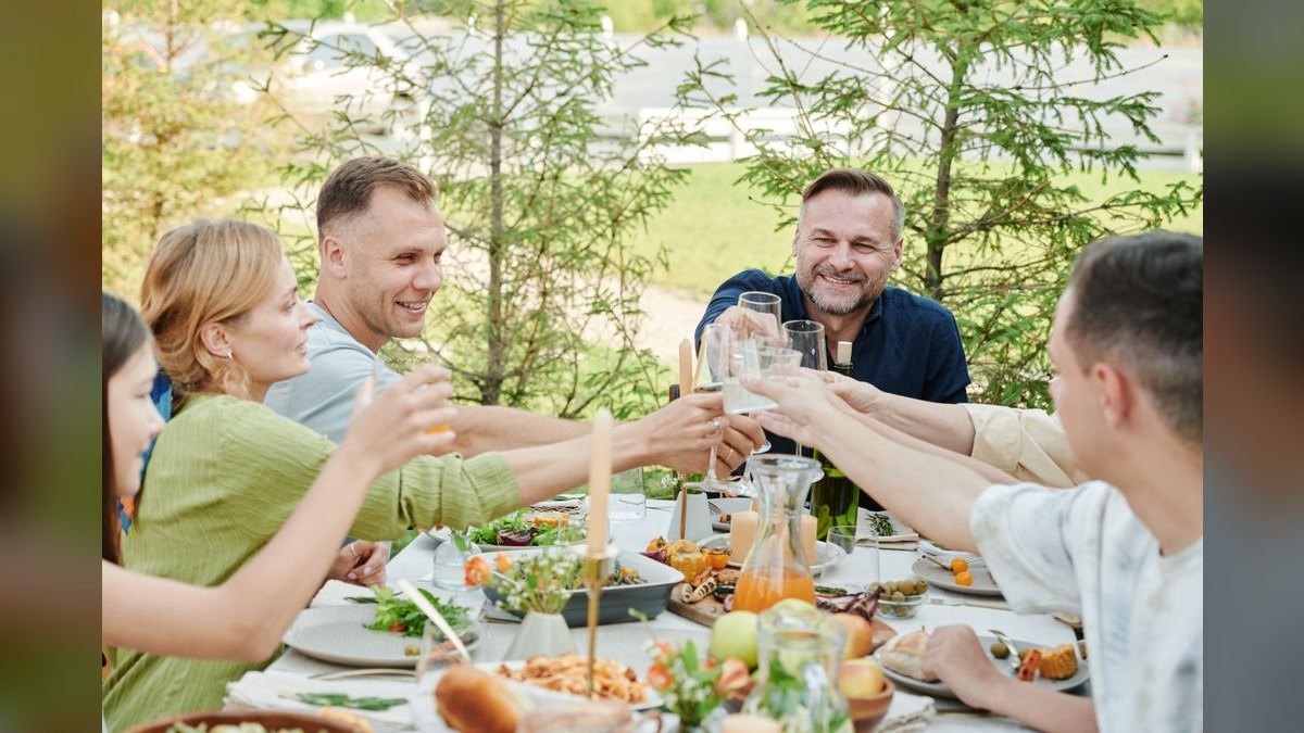 A Toast for a Retirement Dinner — figure 3