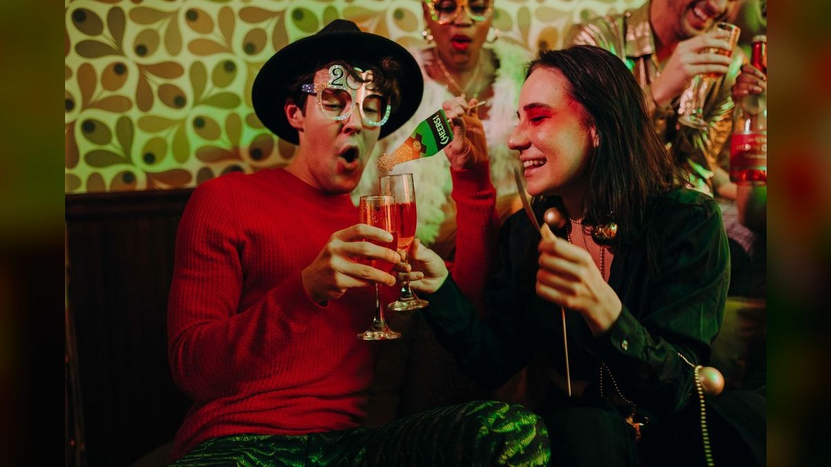 A Toast for a New Year’s Eve Gathering — figure 2