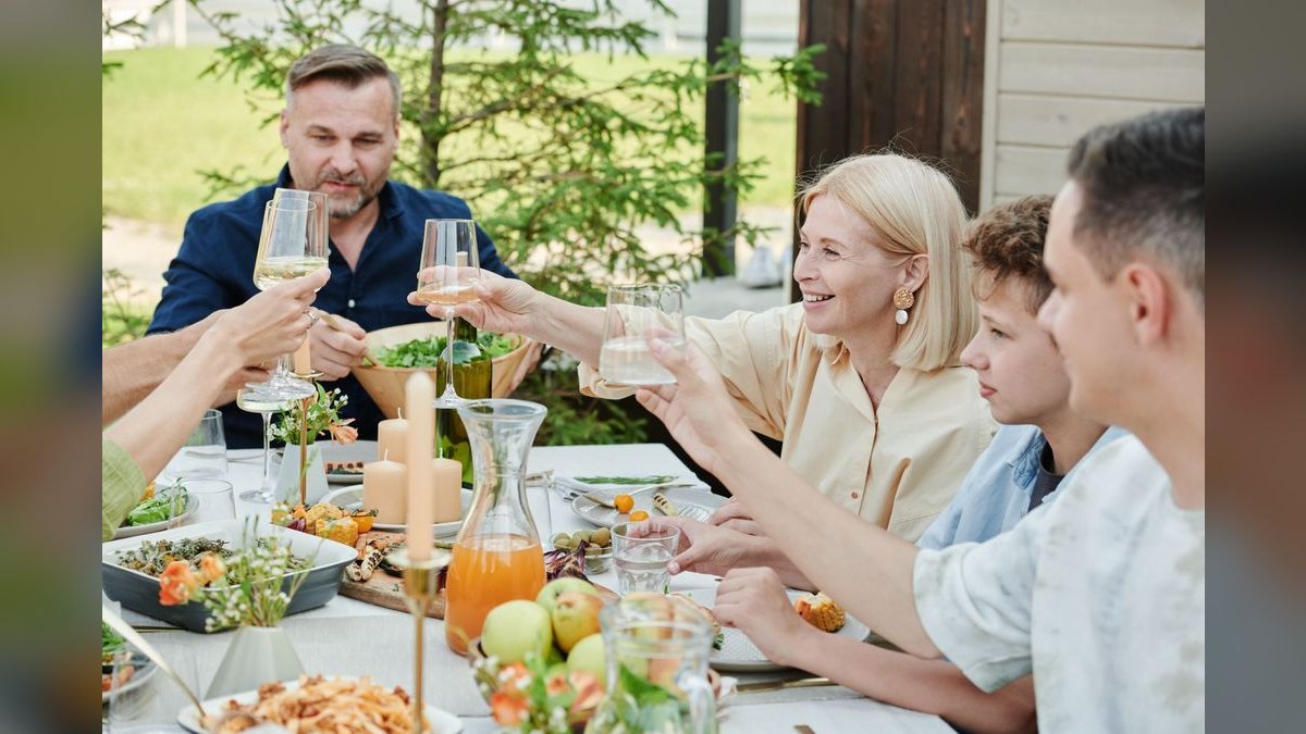 A Toast for a Family Reunion — figure 2
