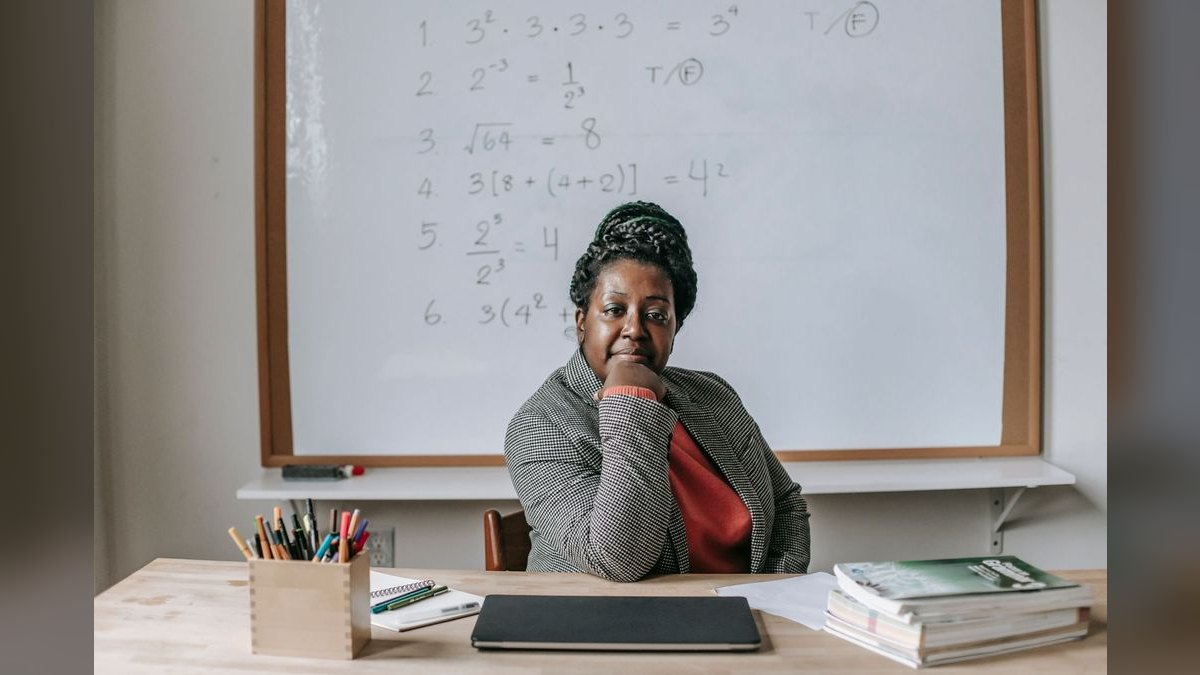 A Retirement Speech for a Teacher — figure 5