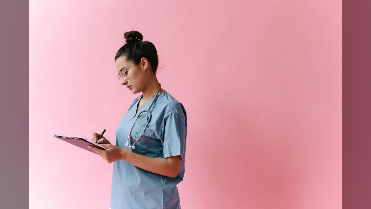 A Retirement Speech for a Nurse — figure 3