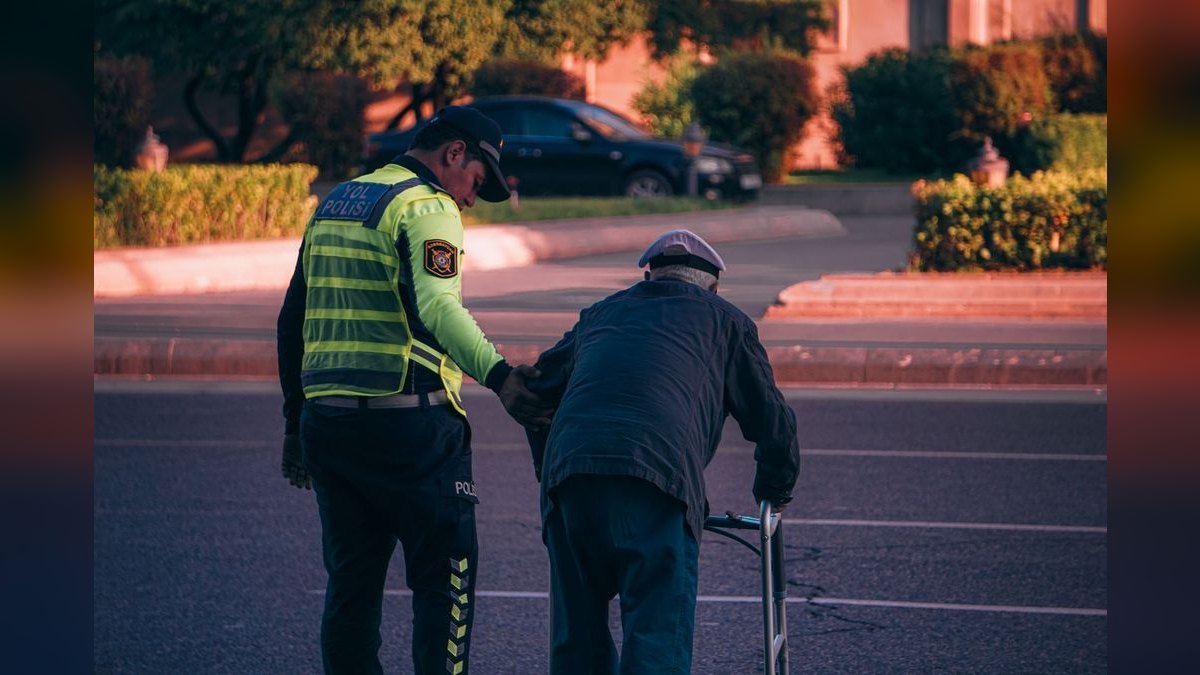 A Retirement Speech for a Police Officer — figure 3