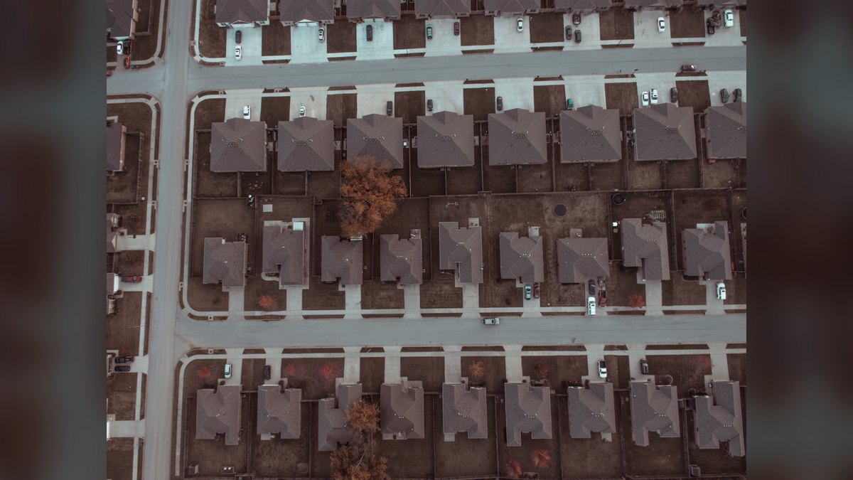 A Speech for a Neighborhood Block Party — figure 5