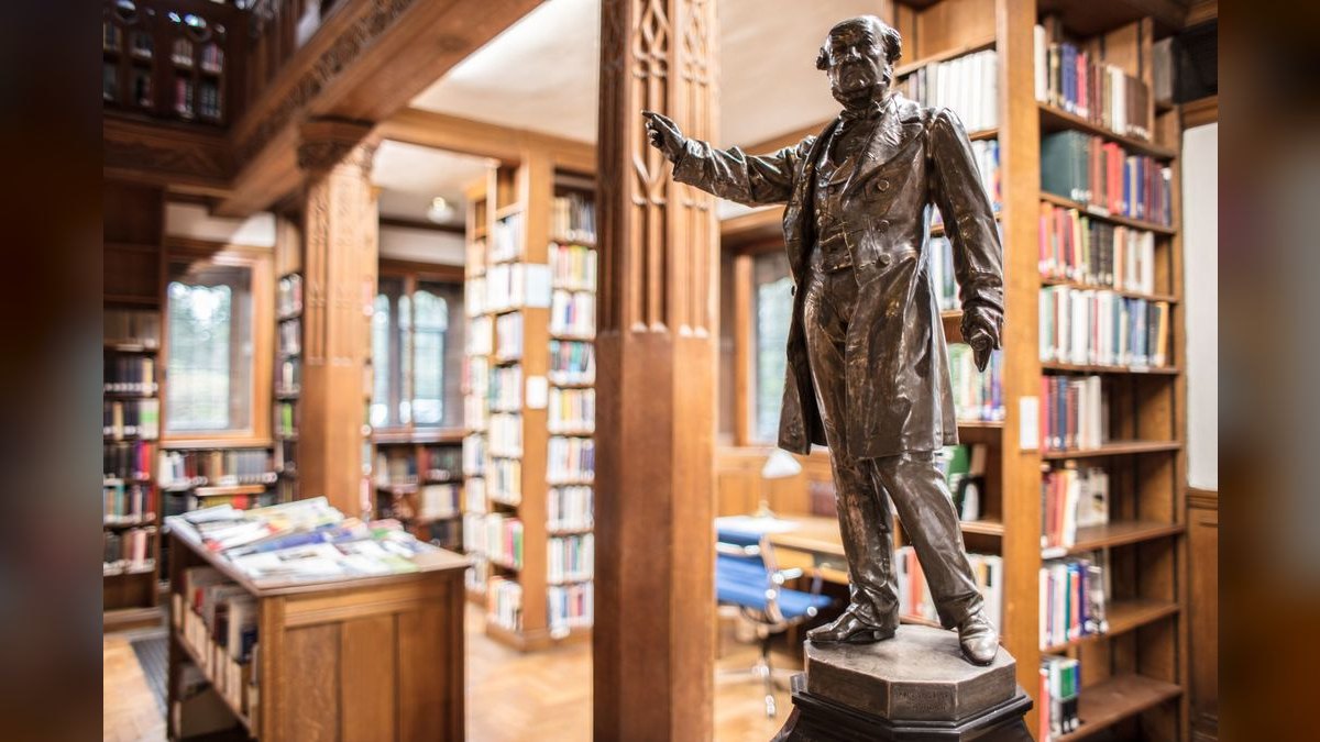 A Speech for a Library Reopening — figure 4
