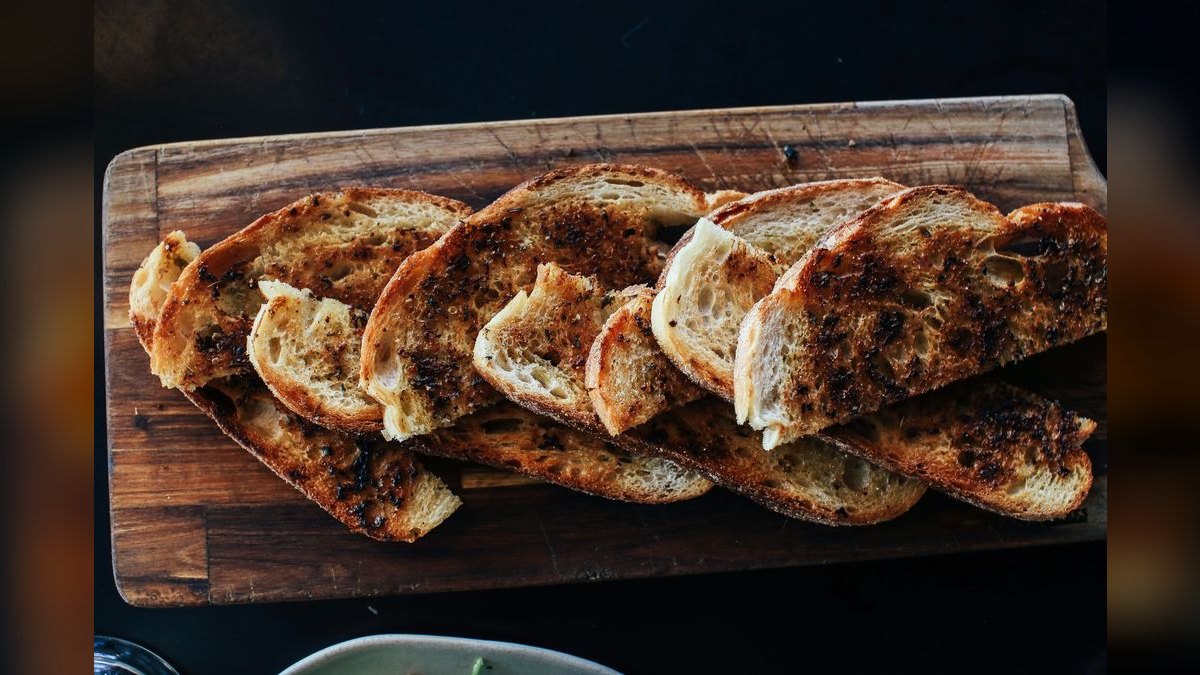 How to Land a Joke in a Toast — figure 5