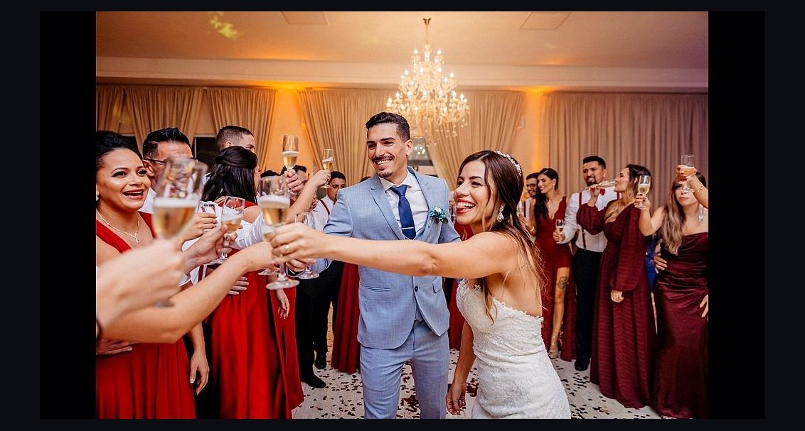 How to Give an Impromptu Toast in 2027