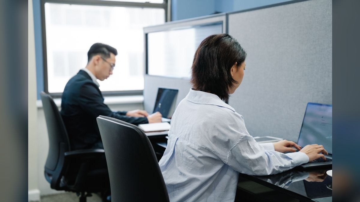 Top 10 new hire facilitator guides for 2027 — figure 6