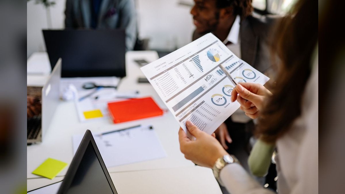 Top 10 sales enablement drills for PLG handoff reps in 2027
