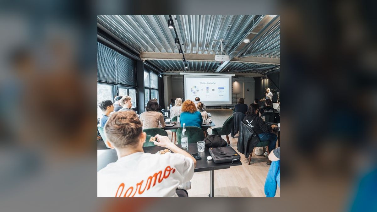 Top 10 Team Meeting Templates for Sales Enablement Tool Training in 2027 — figure 2