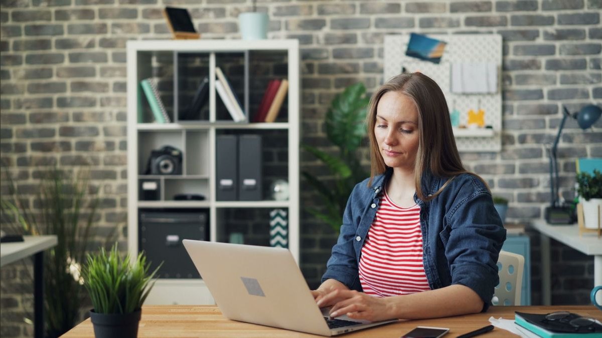 The Weekly Pipeline Review: Standup Meeting Agenda for Sales Teams — figure 1