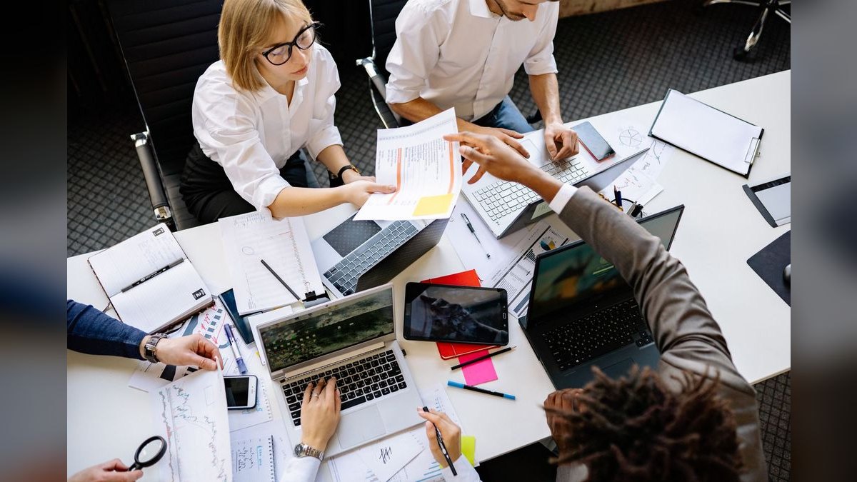 The Weekly Pipeline Review: Standup Meeting Agenda for Sales Teams — figure 5