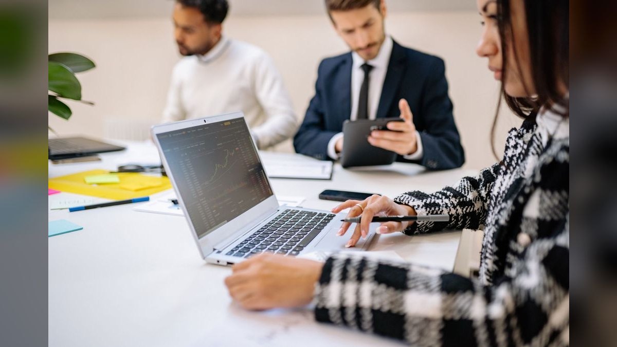 Top 10 Customer Storytelling Templates for Sales Meetings — figure 3