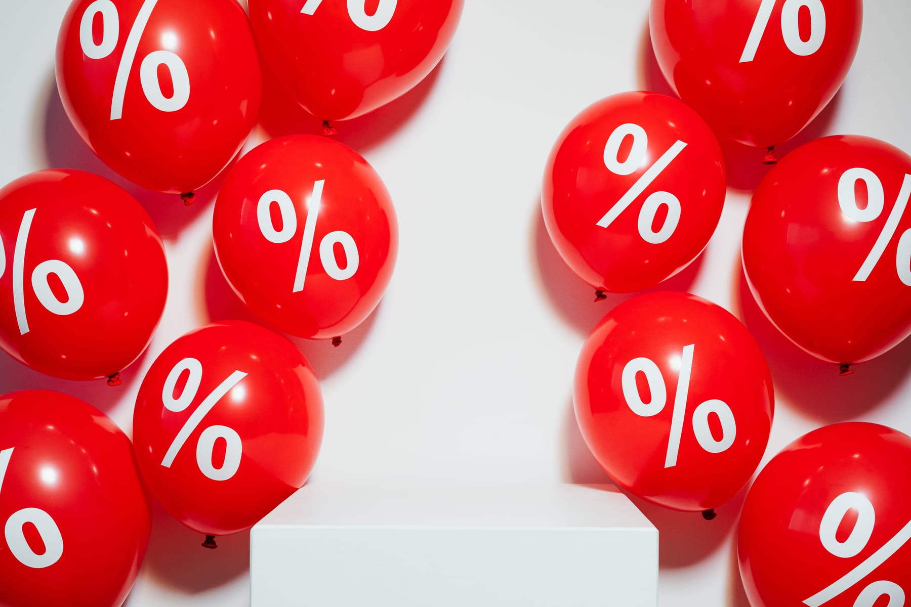 What is a typical sales compensation structure as a percentage of gross profit to the rep — figure 1