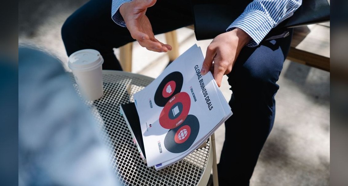 The Sales Playbook Reboot — 60-Min Training