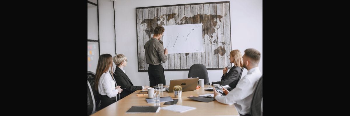 Furniture Showroom Selling — 60-Min Training