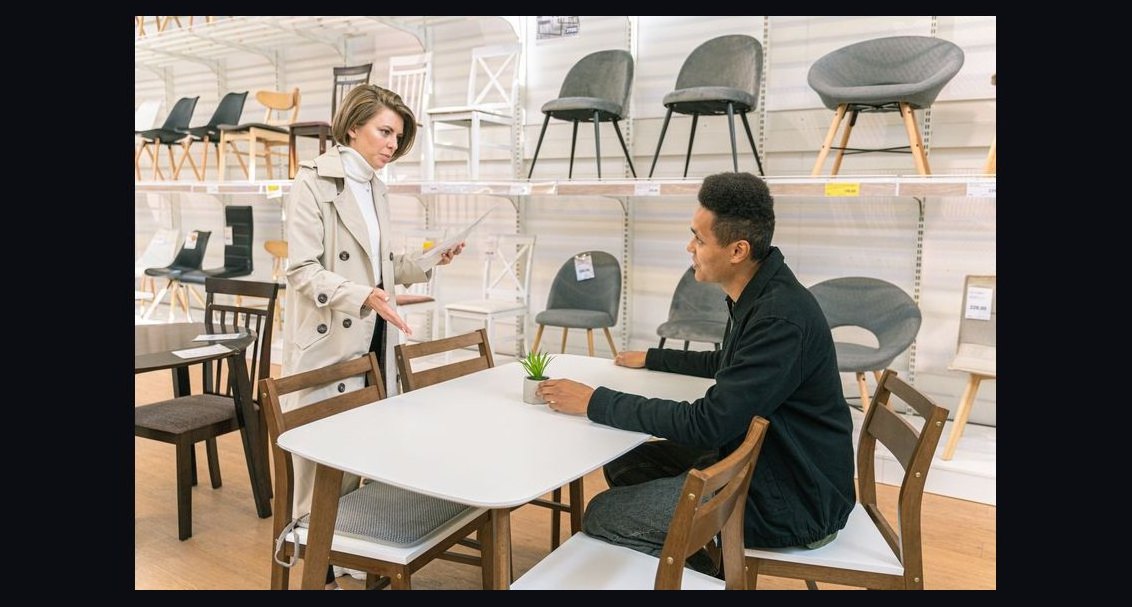 Furniture Showroom Selling — 60-Min Training