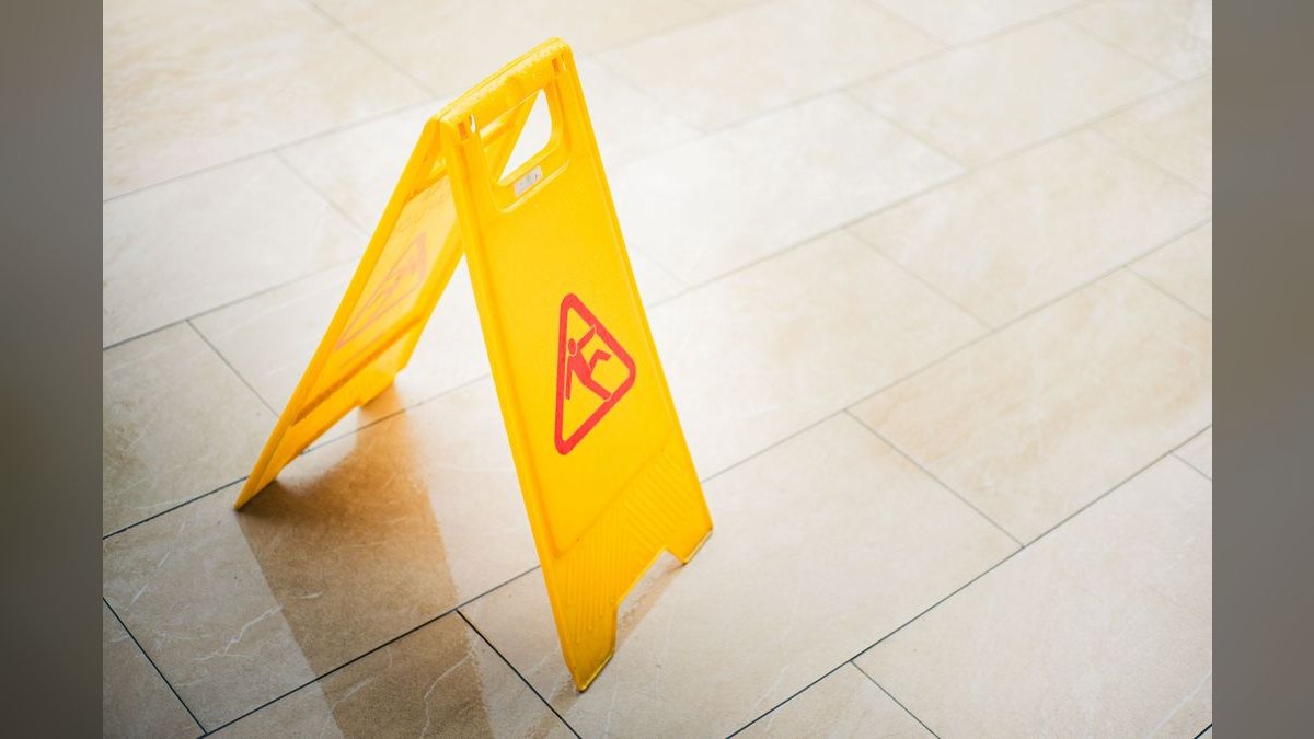 Commercial Floor-Care and Strip-Wax Contract Selling — 60-Min Training — figure 3